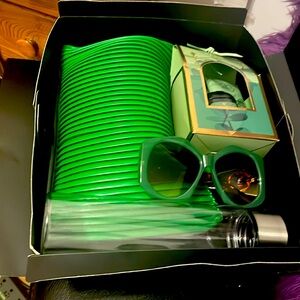 Women purse basket color green